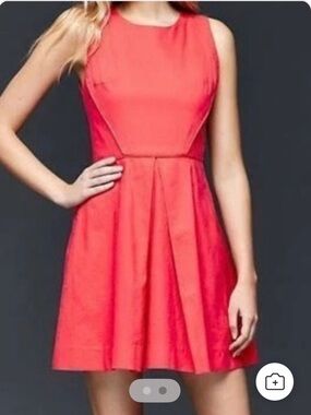 Classic Sleeveless Red Women’s Dress